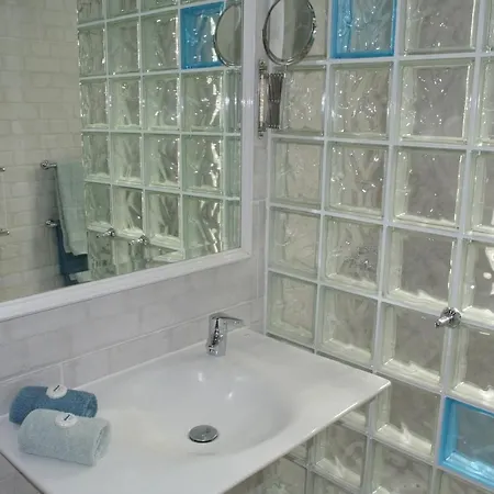 & Morani 푸에르토나오스